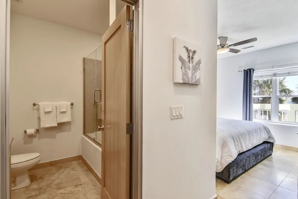 Ocean Grove 301-greta House 3 Bedrooms 2 Bathrooms Apts