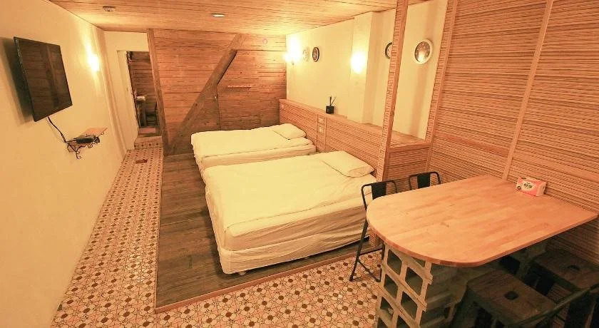 Chia Nan B&B