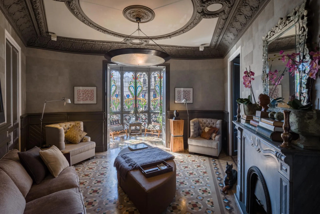 Barcelona - 2 Bedroom Apartment, Fireplace, Stained Glass Window - Hoa 42130