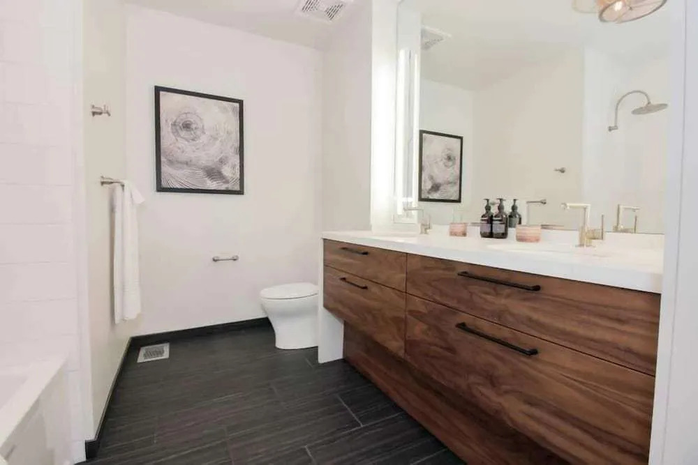 Main Street Townhome By Lespri Management