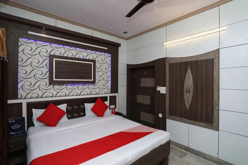 OYO 29411 Hotel Vanshika