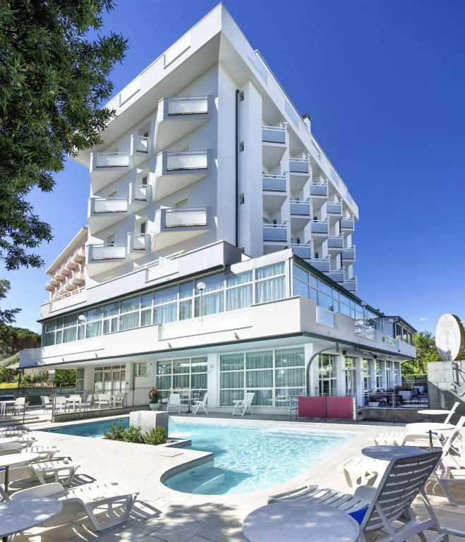 Hotel Bikini