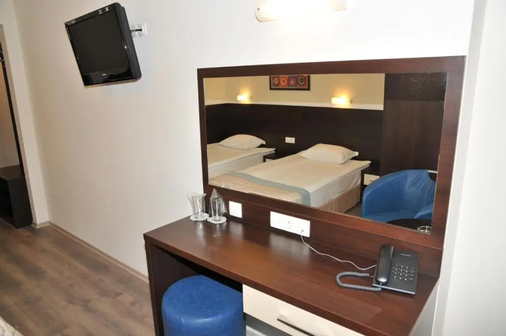 Hotel Burgas Free University
