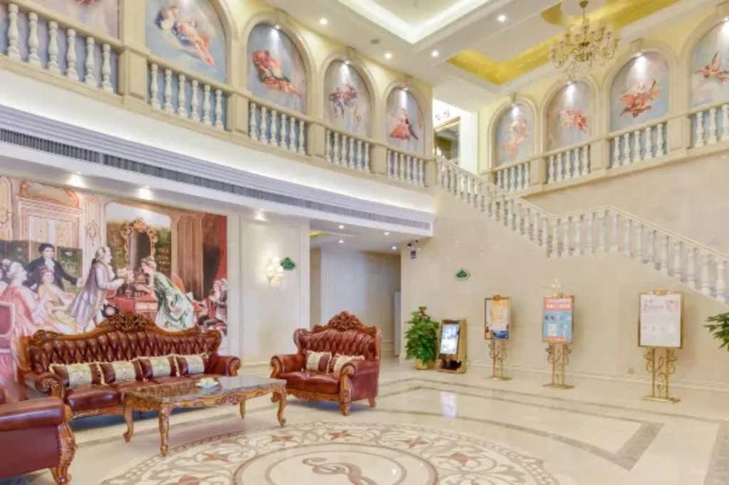 Vienna Hotel Guangdong Dongguan East Station