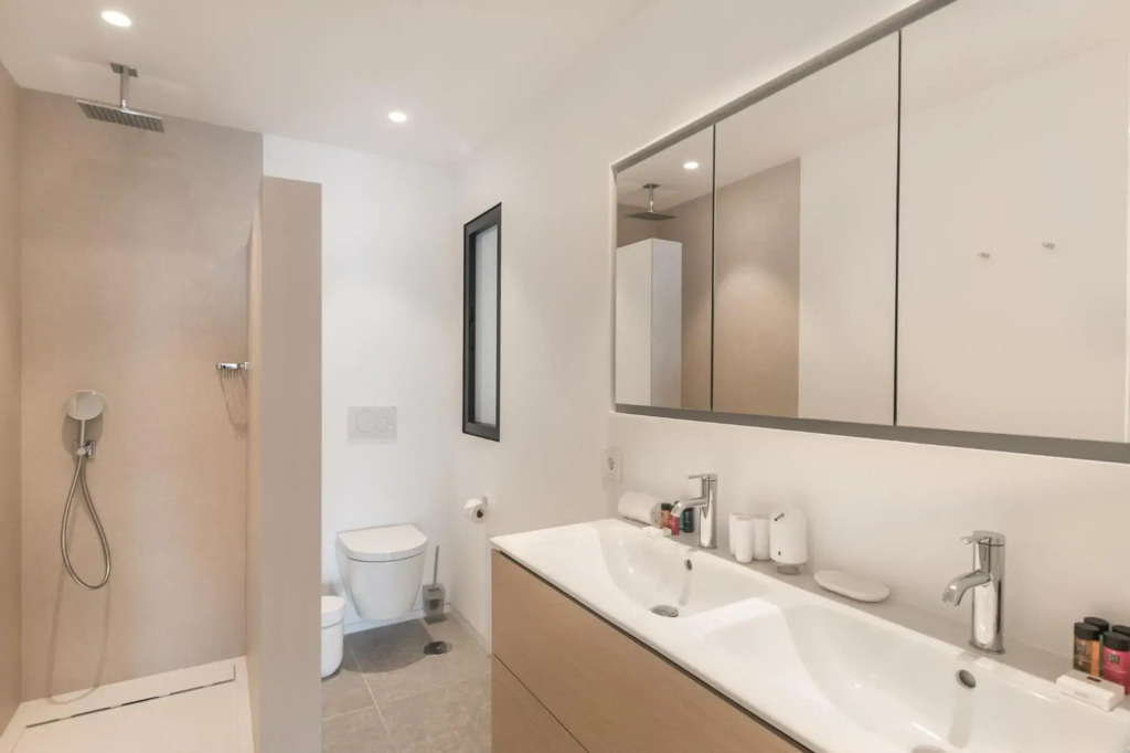 Infinity 1-7 LUXE SEA VIEW 2B