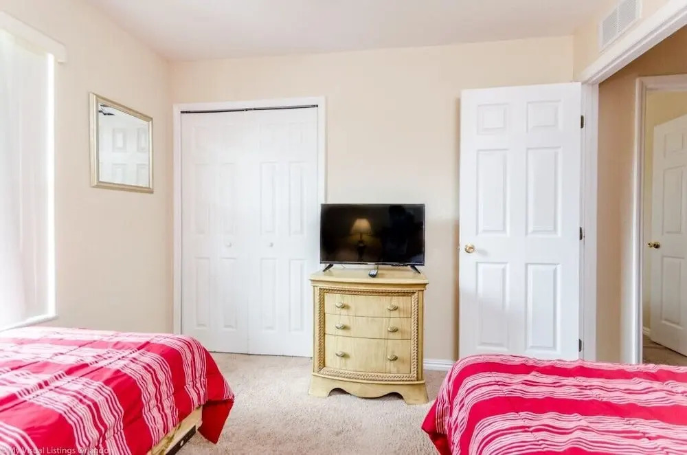 734lam 3 Bedroom Townhouse
