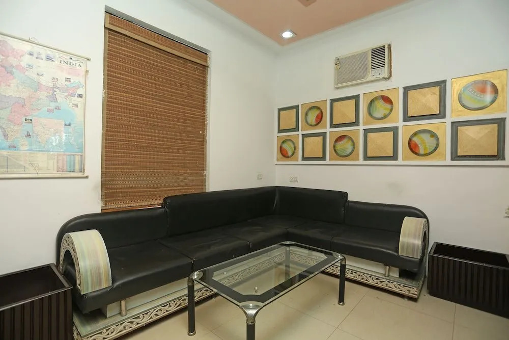 Oyo 18746 Shree Inn