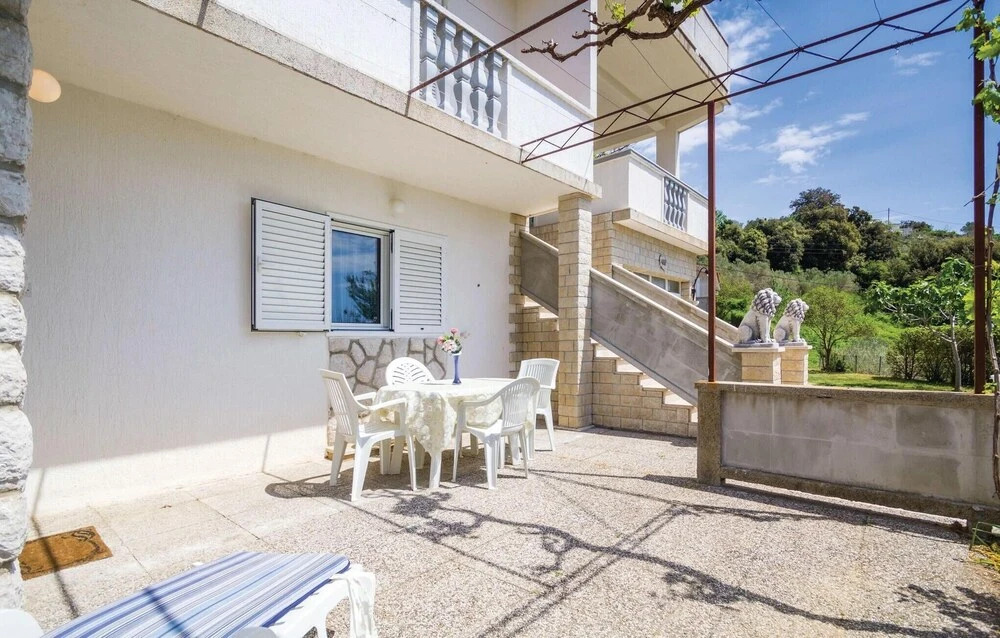 Stunning Home in Kampor With Wifi and 2 Bedrooms