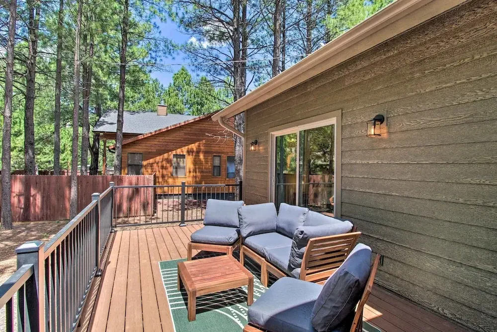 Fire Pits, Spacious Yard: Wooded Pinetop Escape!