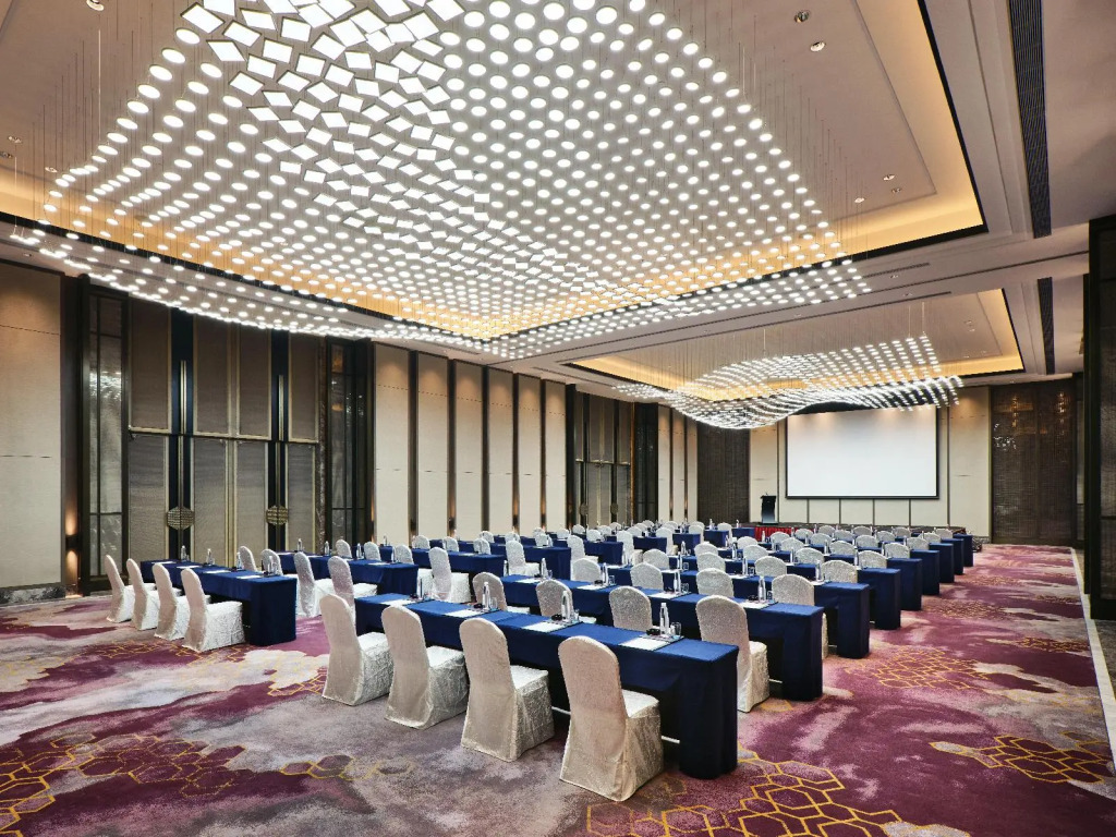 Crowne Plaza Wuxi Lake View
