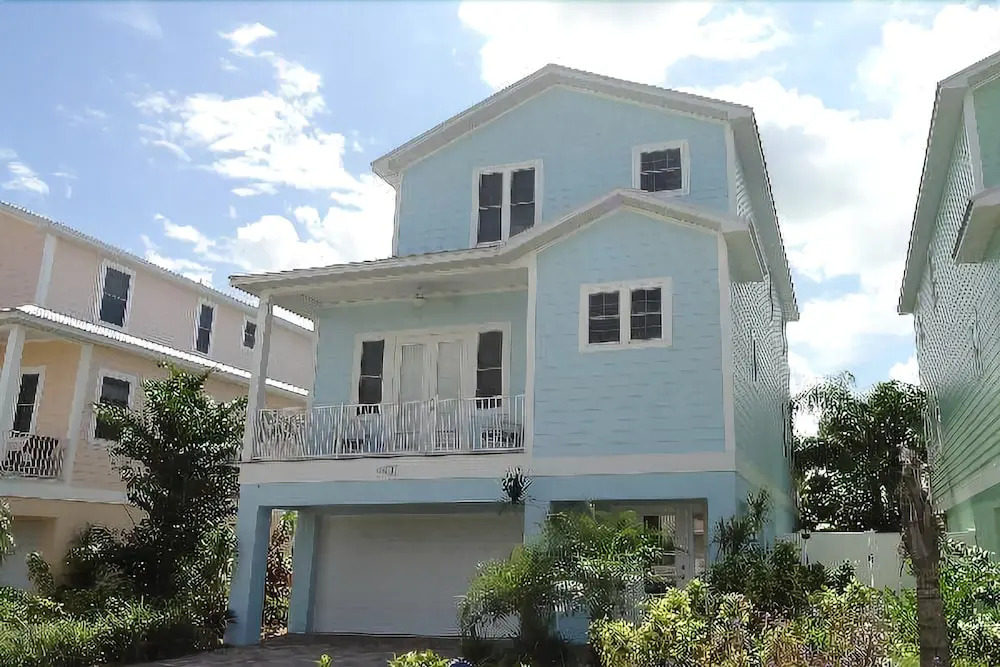 Sand Dollar by RedAwning