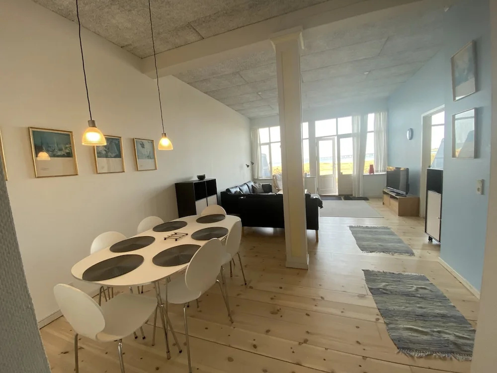 Skærven Beachfront Apartments and Cottage