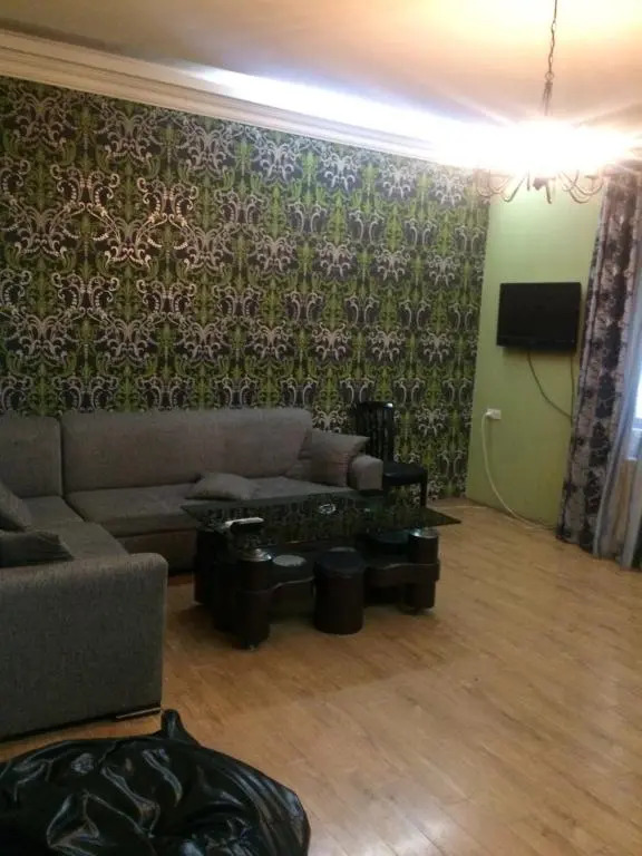 Pekini Street 27 Floor 2