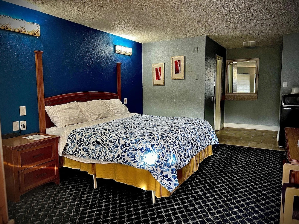 Regency Inn - Fort Sam Houston