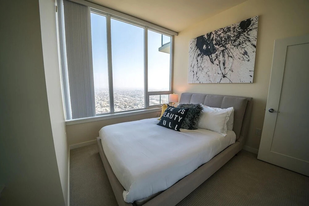 Ocean View I by AvantStay | Home in the Heart of DT w/ City & Ocean Views!