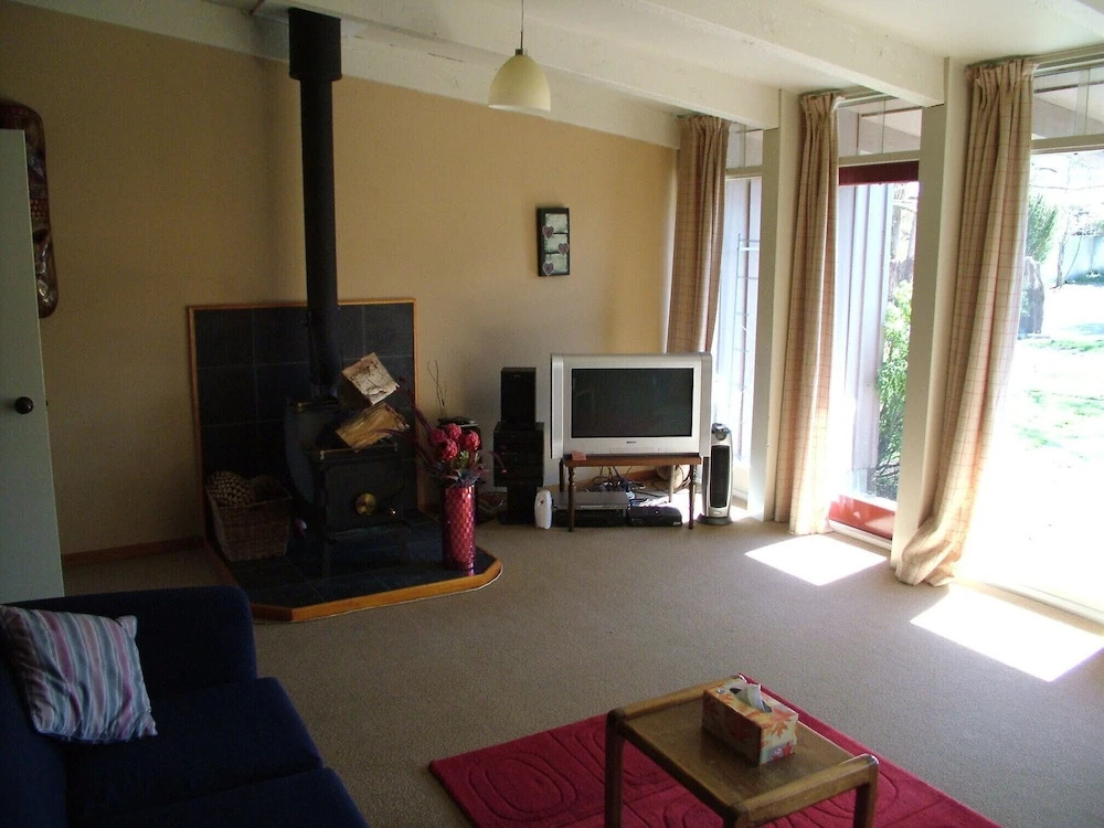 45 Conical Hill Road