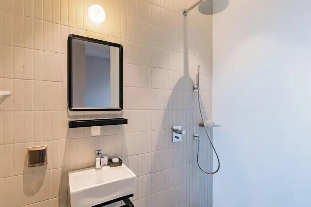 Read and Rest Hotel