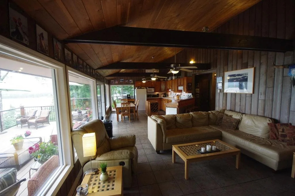 The Fraser Rivers Edge B&B Lodge