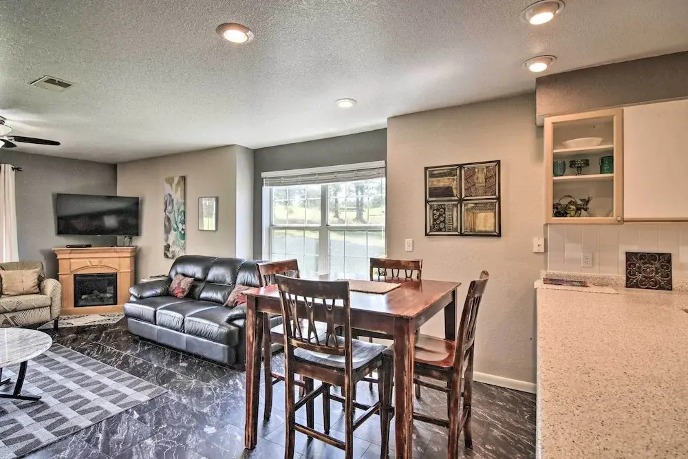 Holiday Hills Resort Condo w/ Hot Tub Access