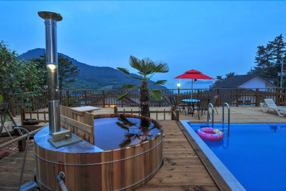 Yeosu Odongdo Pension