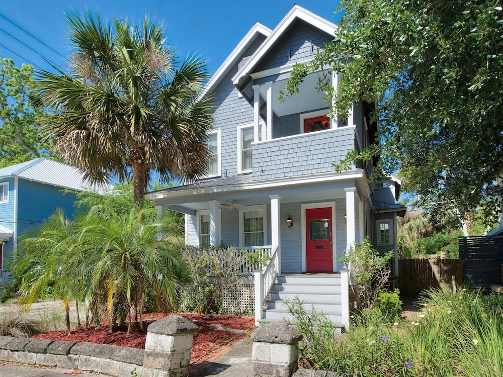 66 Weeden Street Home 3 Bedrooms 2.5 Bathrooms Home