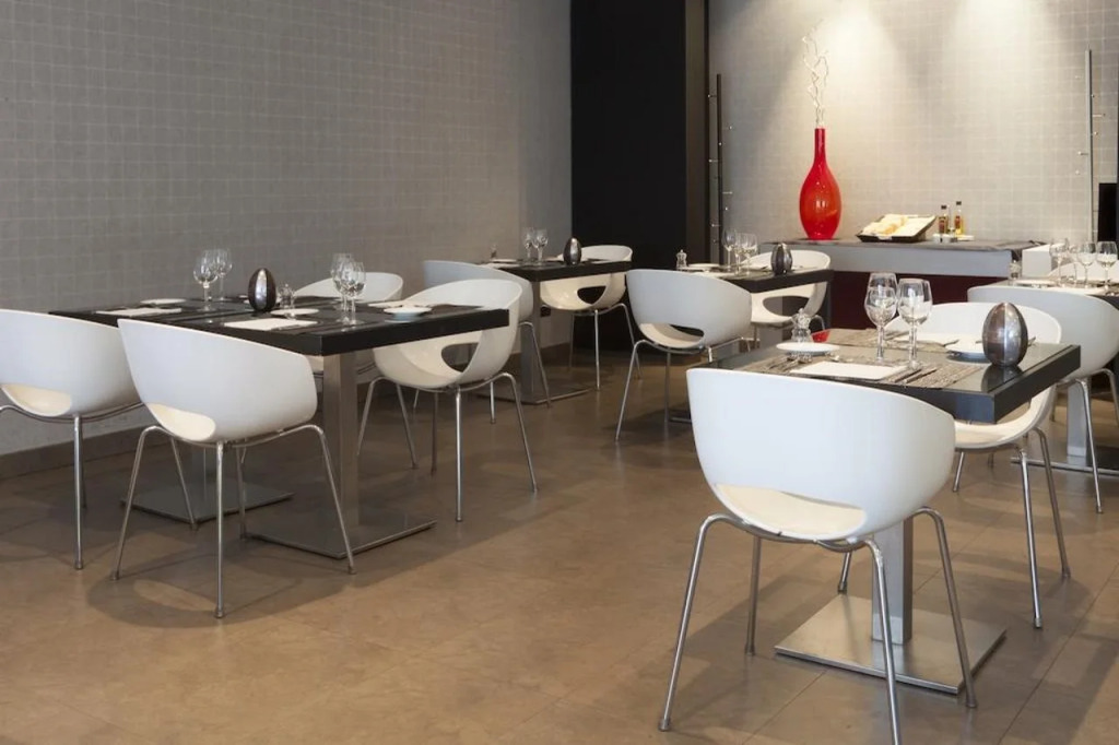 AC Hotel by Marriott Madrid Airport