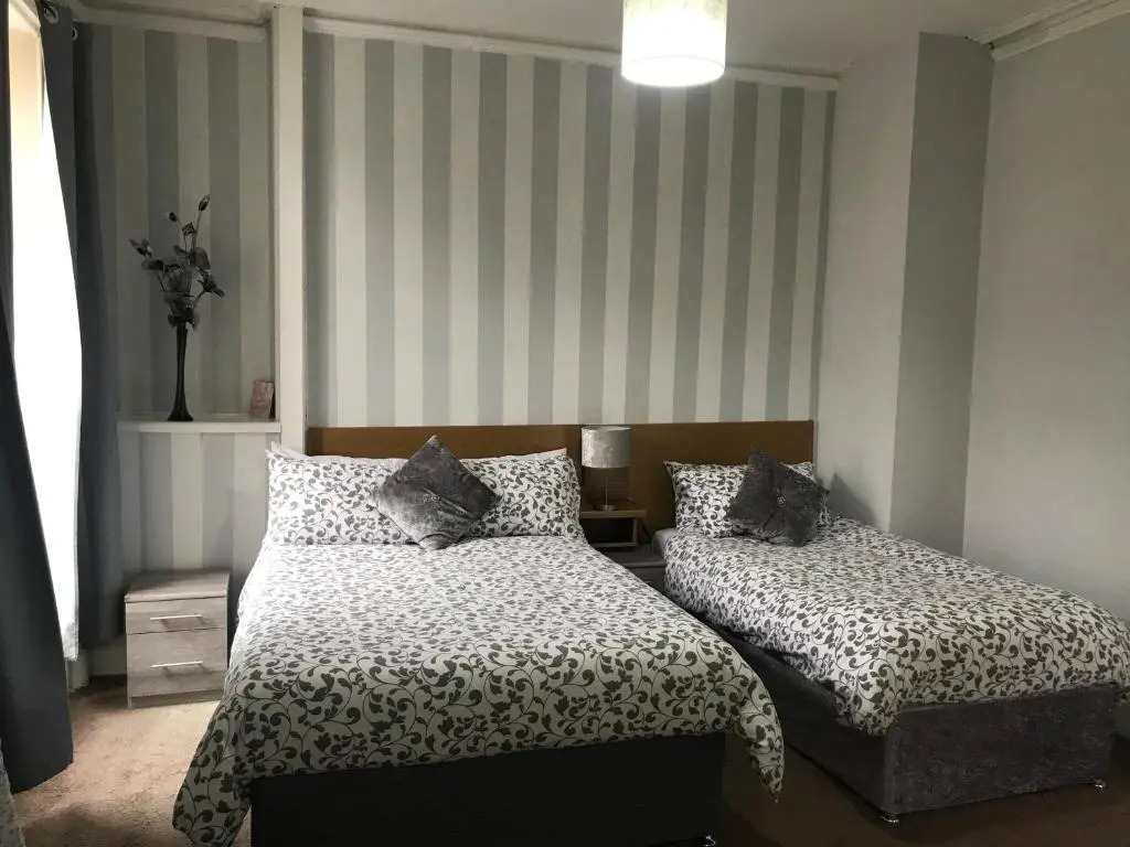 DunMoore Guesthouse