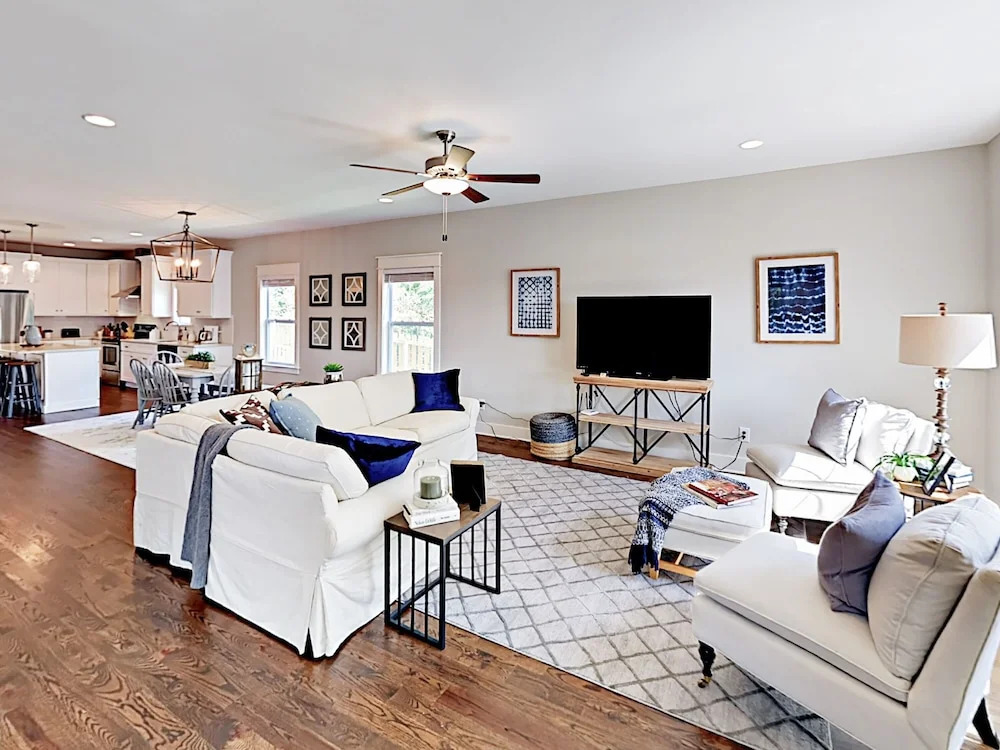 Brand-new 3br Urban Getaway W/ Patio 3 Bedroom Condo