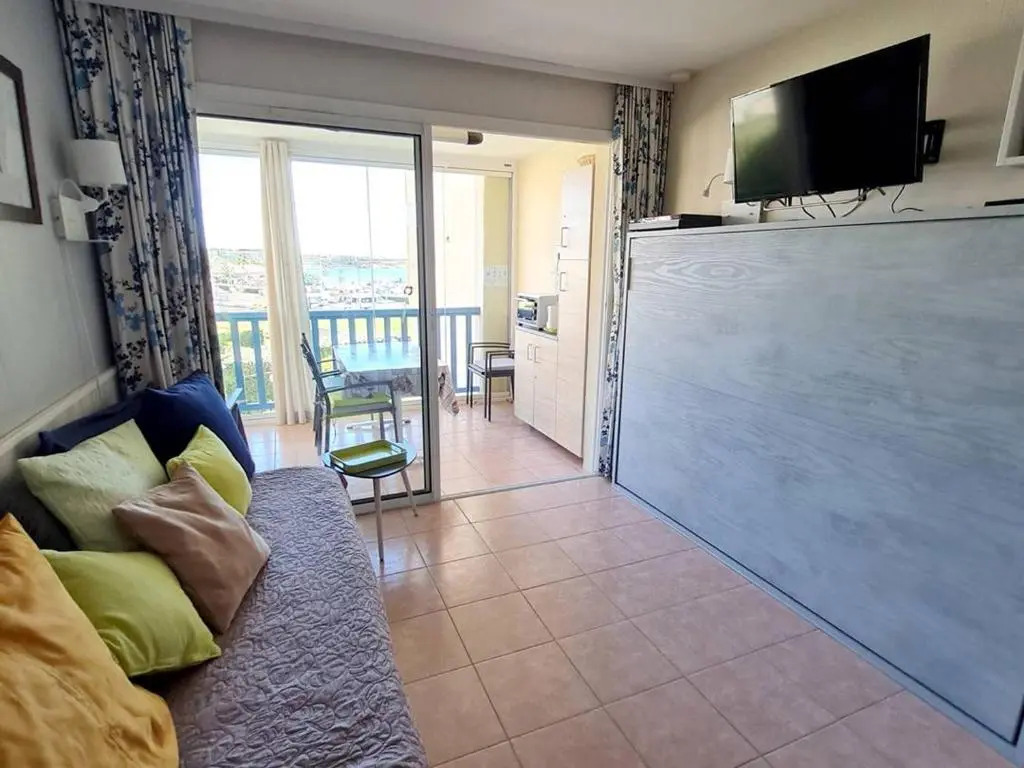 Appartement Six-Fours-les-Plages, 2 pièces, 4 personnes - FR-1-316-146