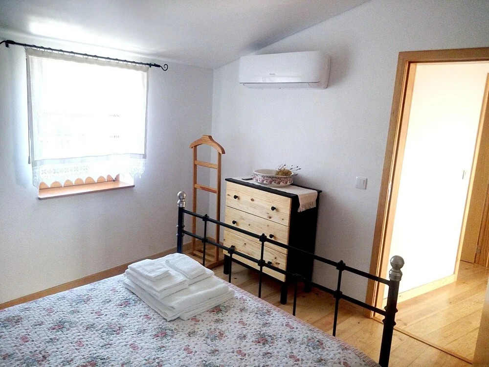 Villa With 2 Bedrooms in Montes da Senhora, With Wonderful Mountain Vi