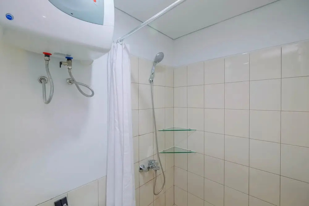 Modern Studio Apartment @ Azalea Suites