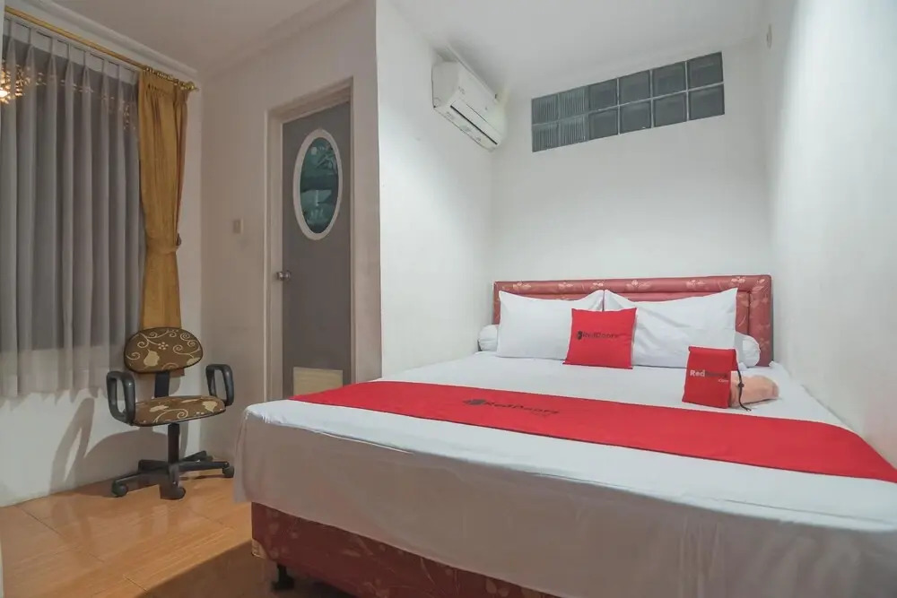 Pringgodani Guest House by RedDoorz