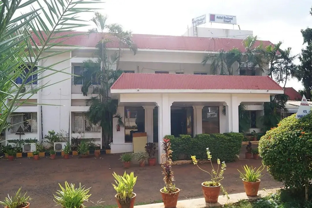 Hotel Badami Court