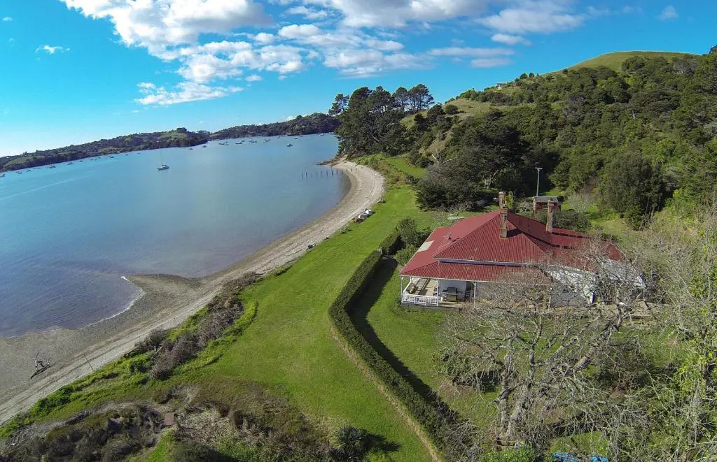 Oakura Bay Villa - Stay Waiheke