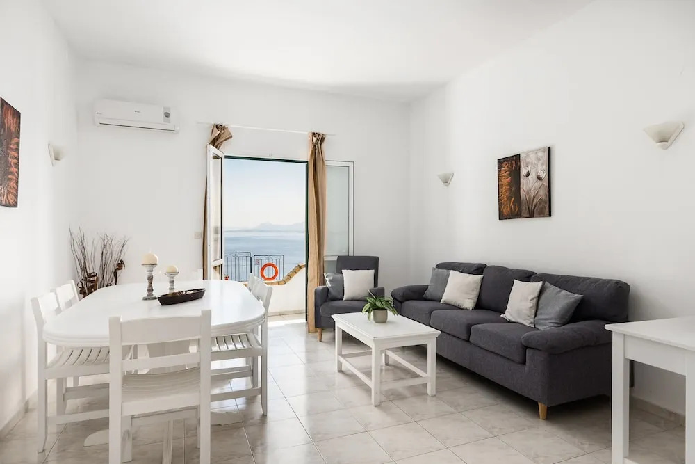 Four-Bedroom Villa Eleni by Konnect, with Private Pool & Stunning Seaview