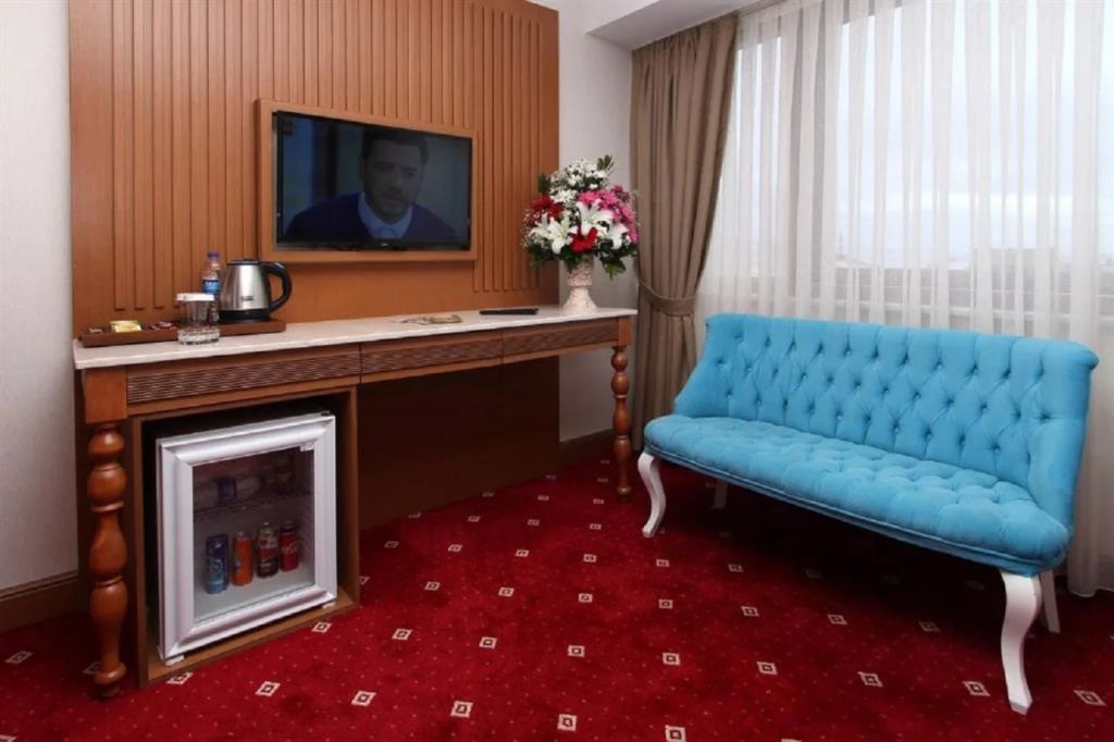 Tilia Hotel