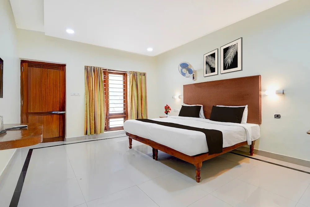 Deluxetownhouse Oak Thiruvallam Lakeview