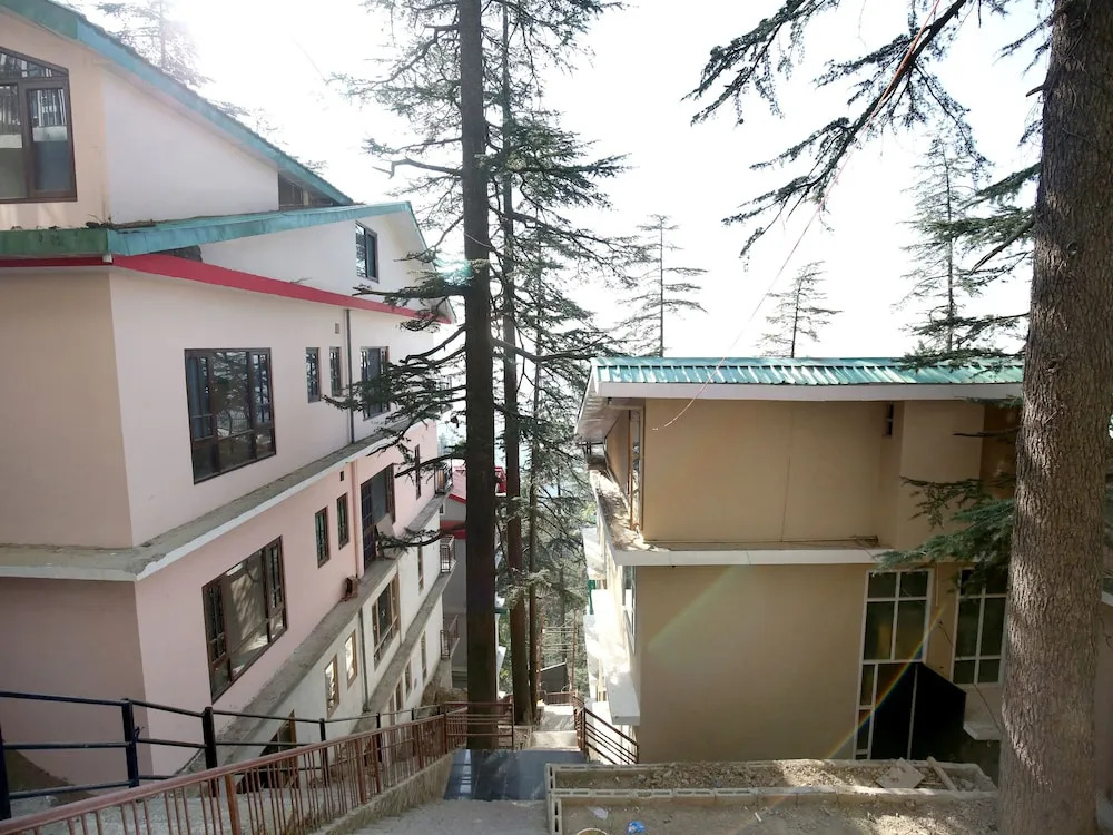 OYO 9895 Home Valley view 1BHK Bharari