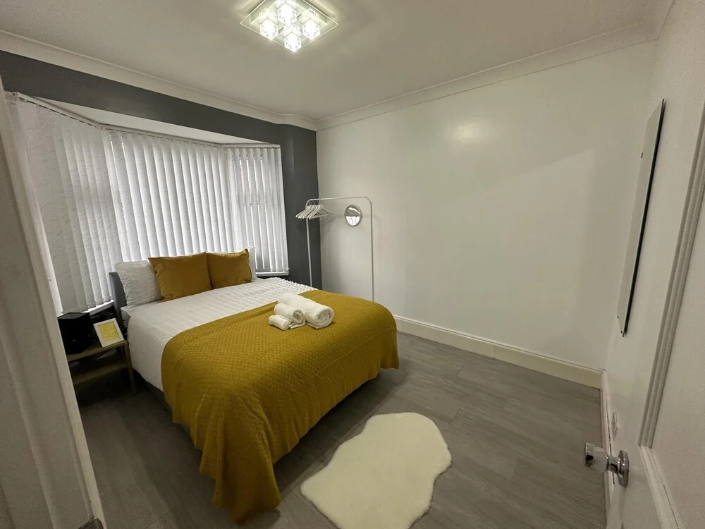 Comfortable and Stylish 3BD House in Luton