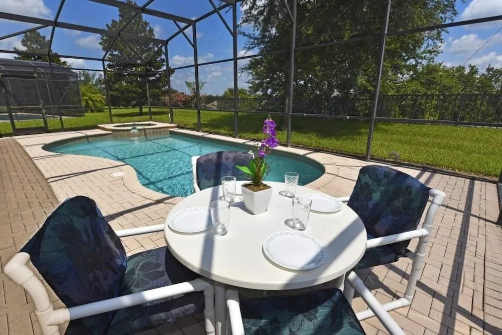 7825 The Windsor House 6 Bedroom by Florida Star