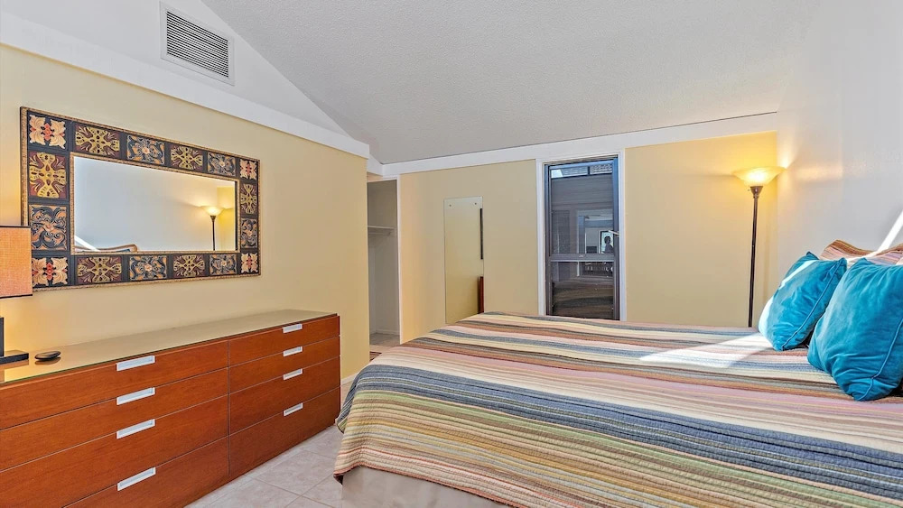 Sandy Cove Oasis 2 Bedroom Condo by RedAwning
