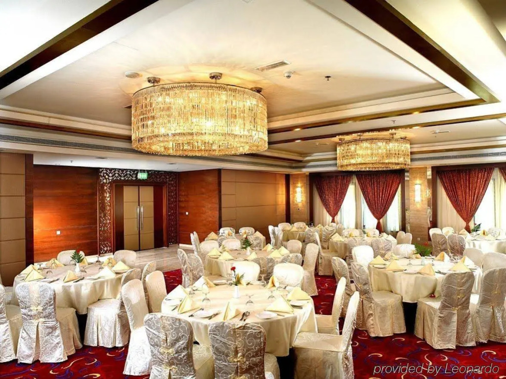 Отель Landmark Grand Hotel