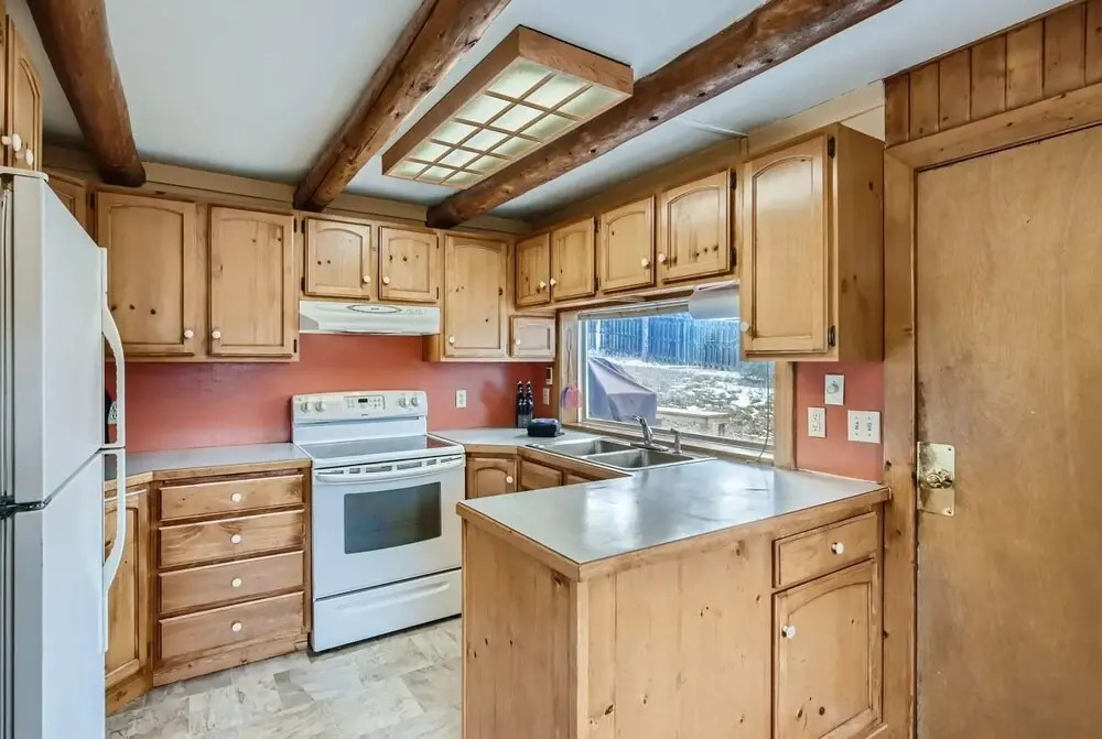 Cozy Colorado Log Cabin