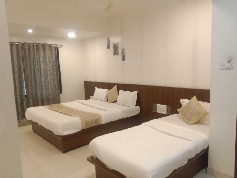 Hotel Sai Gangotri