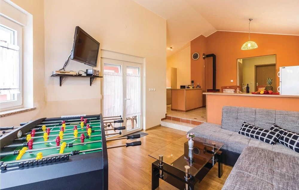 Beautiful Home in Betiga With Wifi and 4 Bedrooms