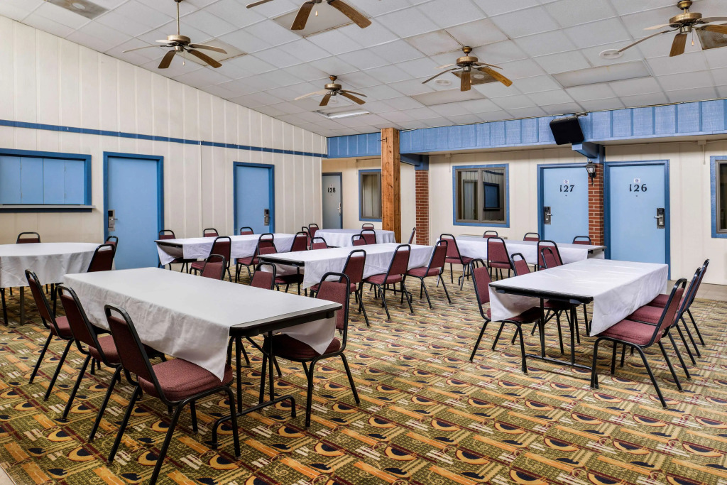 Americas Best Value Inn Ellsworth