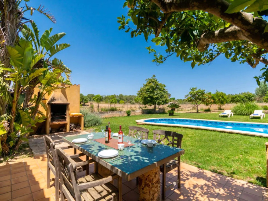 Holiday Home es Coscolls (Pic300)