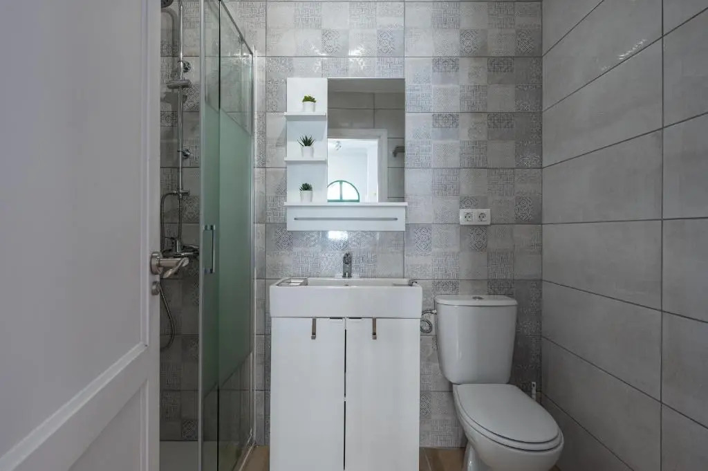 Apartment with pool and terrace 1 min from the Beach