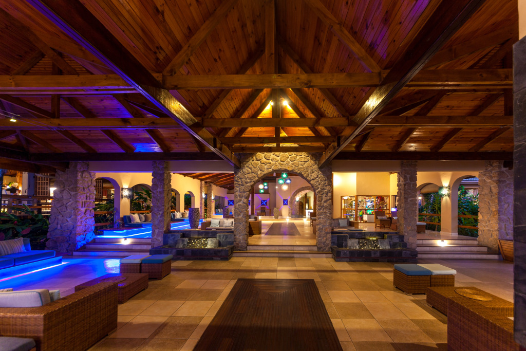 Coco de Mer Hotel and Black Parrot Suites