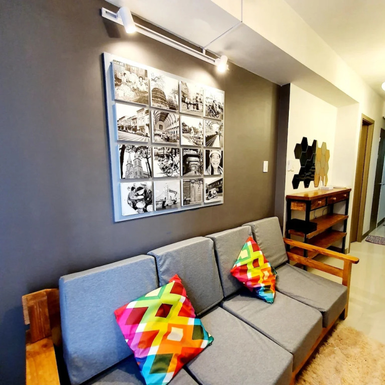 S Residences MOA Condo Stunnin Condo T1